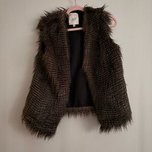 Faux Fur Vest in Dark Brown - JACK